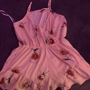 Flower shorts romper (pink)